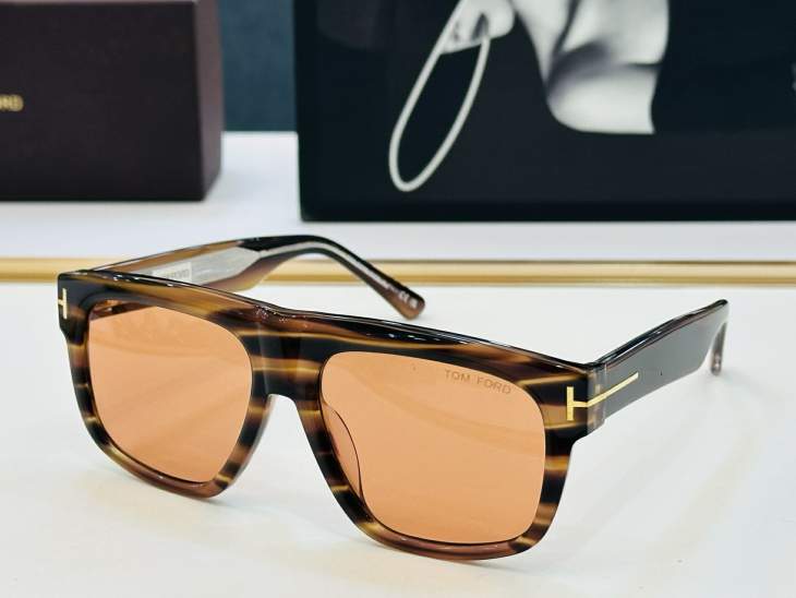 Picture of Tom Ford Sunglasses _SKUfw76017470fw